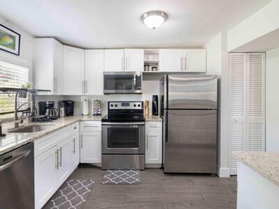 915 3rd Street, West Palm Beach, FL 33401