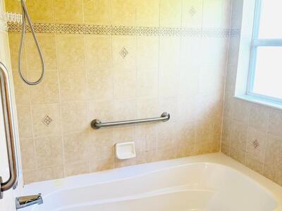 549 SW Prater Avenue, Port Saint Lucie, FL 34953