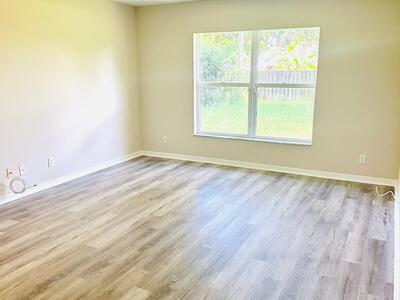 549 SW Prater Avenue, Port Saint Lucie, FL 34953