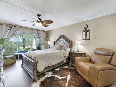 3755 Via Poinciana, Greenacres, FL 33467