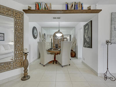 3755 Via Poinciana, Greenacres, FL 33467