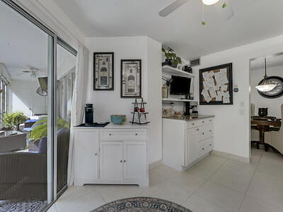 3755 Via Poinciana, Greenacres, FL 33467