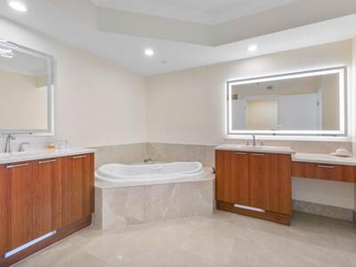 2650 Lake Shore Drive, Riviera Beach, FL 33404