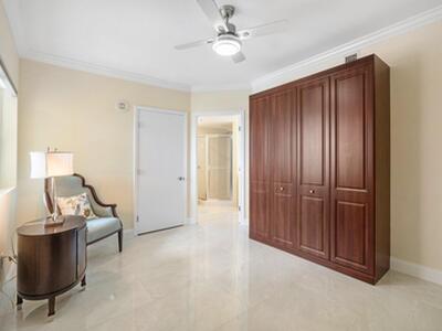 2650 Lake Shore Drive, Riviera Beach, FL 33404