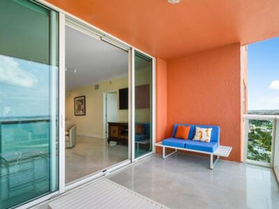 2650 Lake Shore Drive, Riviera Beach, FL 33404