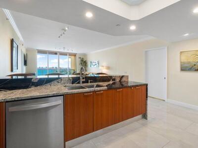 2650 Lake Shore Drive, Riviera Beach, FL 33404