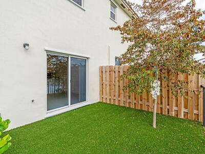 5515 NW 27th Street, Lauderhill, FL 33313