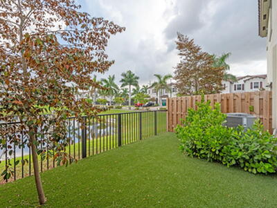 5515 NW 27th Street, Lauderhill, FL 33313