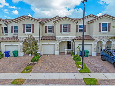 5515 NW 27th Street, Lauderhill, FL 33313