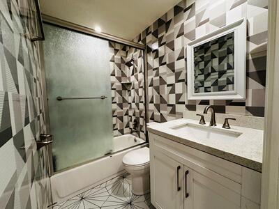 810 Lake Shore Drive, Lake Park, FL 33403