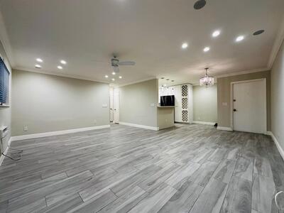 810 Lake Shore Drive, Lake Park, FL 33403