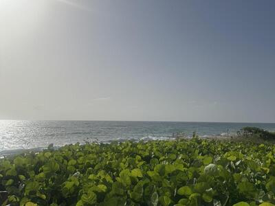 8235 Mulligan Circle, Port Saint Lucie, FL 34986