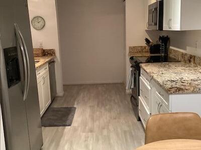 450 Egret Circle, Delray Beach, FL 33444