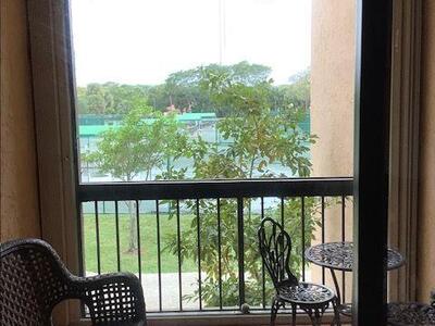 450 Egret Circle, Delray Beach, FL 33444