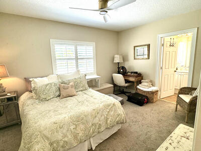 4488 Hickory Drive, Palm Beach Gardens, FL 33418