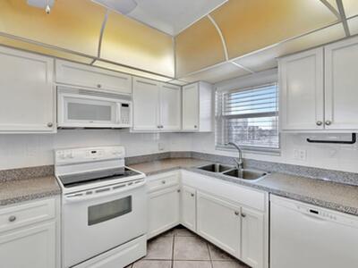 328 N Ocean Boulevard, Pompano Beach, FL 33062