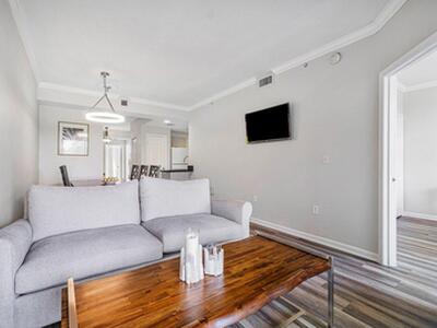 2040 Greenview Shores Boulevard, Wellington, FL 33414