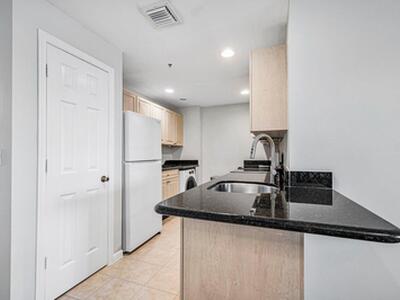 2040 Greenview Shores Boulevard, Wellington, FL 33414