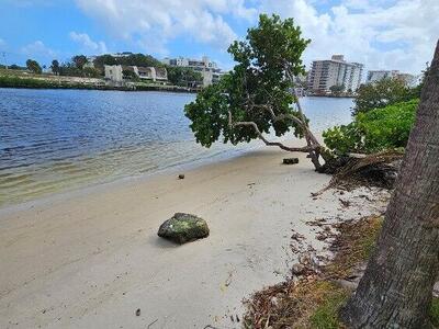 1445 SE 15th Court, Deerfield Beach, FL 33441