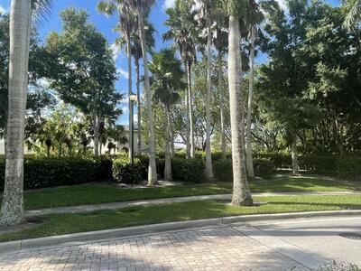 730 NW Leonardo Circle NW, Port Saint Lucie, FL 34986