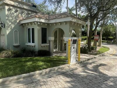 730 NW Leonardo Circle NW, Port Saint Lucie, FL 34986