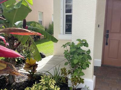 730 NW Leonardo Circle NW, Port Saint Lucie, FL 34986