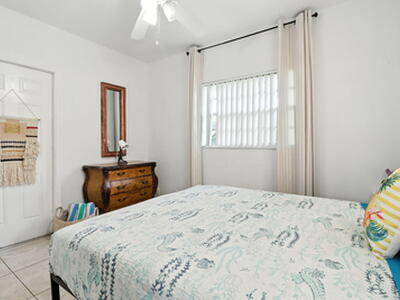 423 Kern Street, West Palm Beach, FL 33405