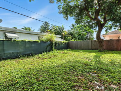 423 Kern Street, West Palm Beach, FL 33405