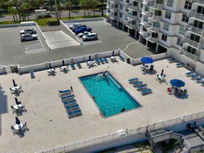 4511 S Ocean Boulevard, Highland Beach, FL 33487