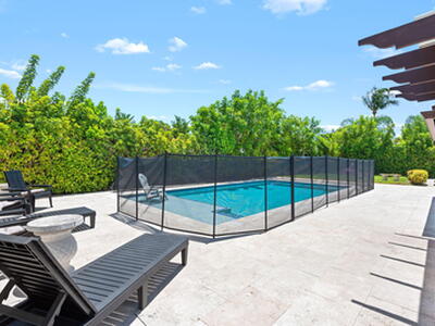 942 SE 13th Avenue, Deerfield Beach, FL 33441