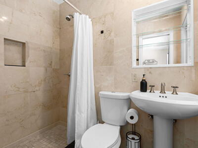 942 SE 13th Avenue, Deerfield Beach, FL 33441