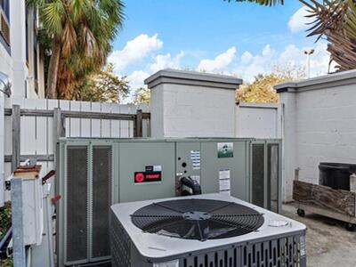 7051 Seacrest Boulevard, Lake Worth, FL 33462