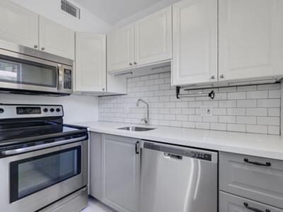 609 NE 13th Avenue, Fort Lauderdale, FL 33304