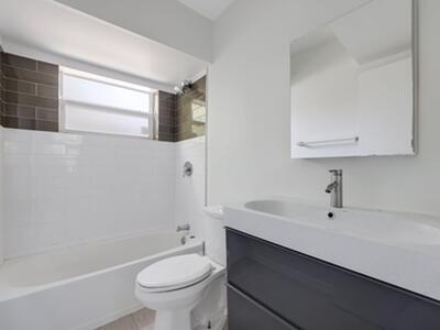 609 NE 13th Avenue, Fort Lauderdale, FL 33304