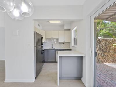 609 NE 13th Avenue, Fort Lauderdale, FL 33304