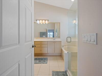 122 NW Swann Mill Circle, Port Saint Lucie, FL 34986