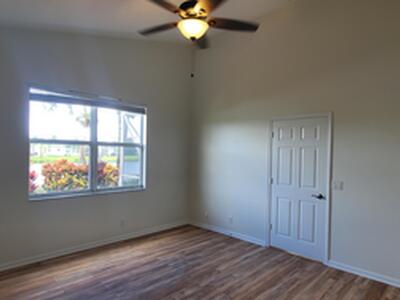 122 NW Swann Mill Circle, Port Saint Lucie, FL 34986