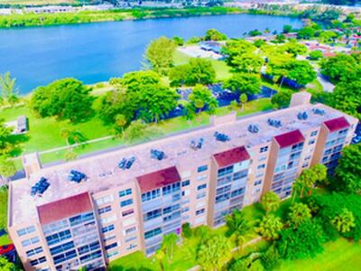 4570 NW 18th Avenue, Deerfield Beach, FL 33064