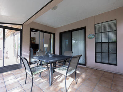 3303 SE Sandpiper Circle, Port Saint Lucie, FL 34952