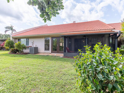 3303 SE Sandpiper Circle, Port Saint Lucie, FL 34952