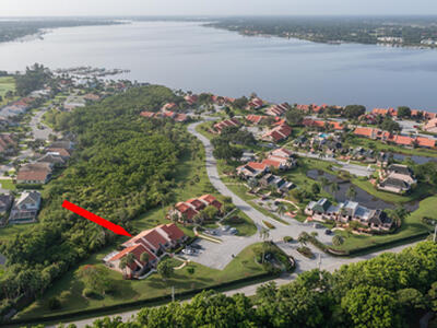 3303 SE Sandpiper Circle, Port Saint Lucie, FL 34952