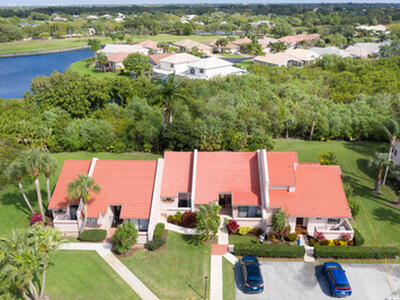 3303 SE Sandpiper Circle, Port Saint Lucie, FL 34952