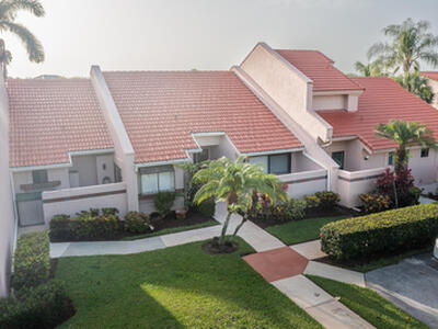 3303 SE Sandpiper Circle, Port Saint Lucie, FL 34952