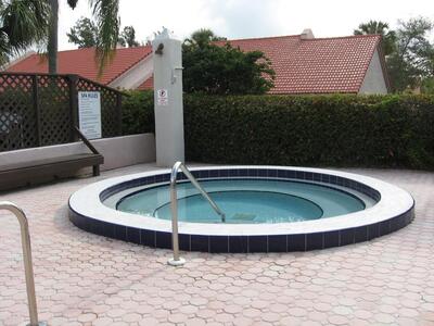 3303 SE Sandpiper Circle, Port Saint Lucie, FL 34952