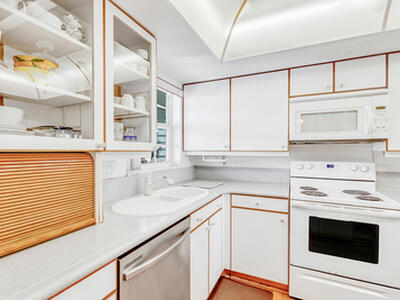 1025 Sugar Sands Boulevard, Singer Island, FL 33404