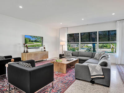 221 N Swinton Avenue, Delray Beach, FL 33444