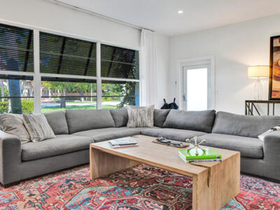 221 N Swinton Avenue, Delray Beach, FL 33444