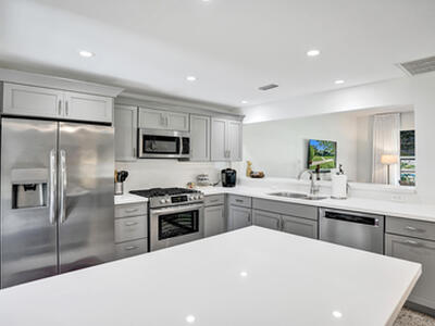 221 N Swinton Avenue, Delray Beach, FL 33444