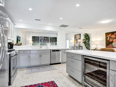 221 N Swinton Avenue, Delray Beach, FL 33444