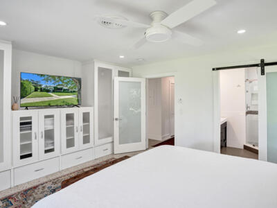 221 N Swinton Avenue, Delray Beach, FL 33444